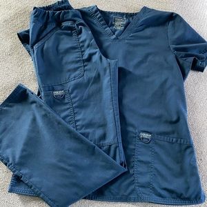 Cherokee Revolution Navy Scrub Set size M/ST